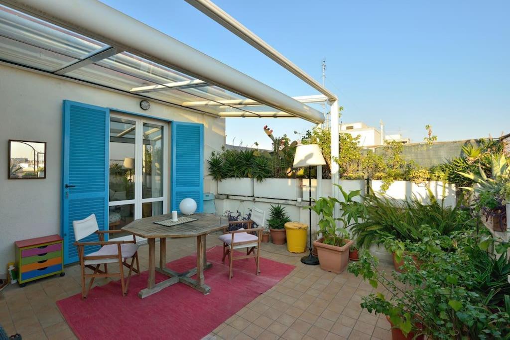 شقة Super Sunny Penthouse With Terrace روما المظهر الخارجي الصورة