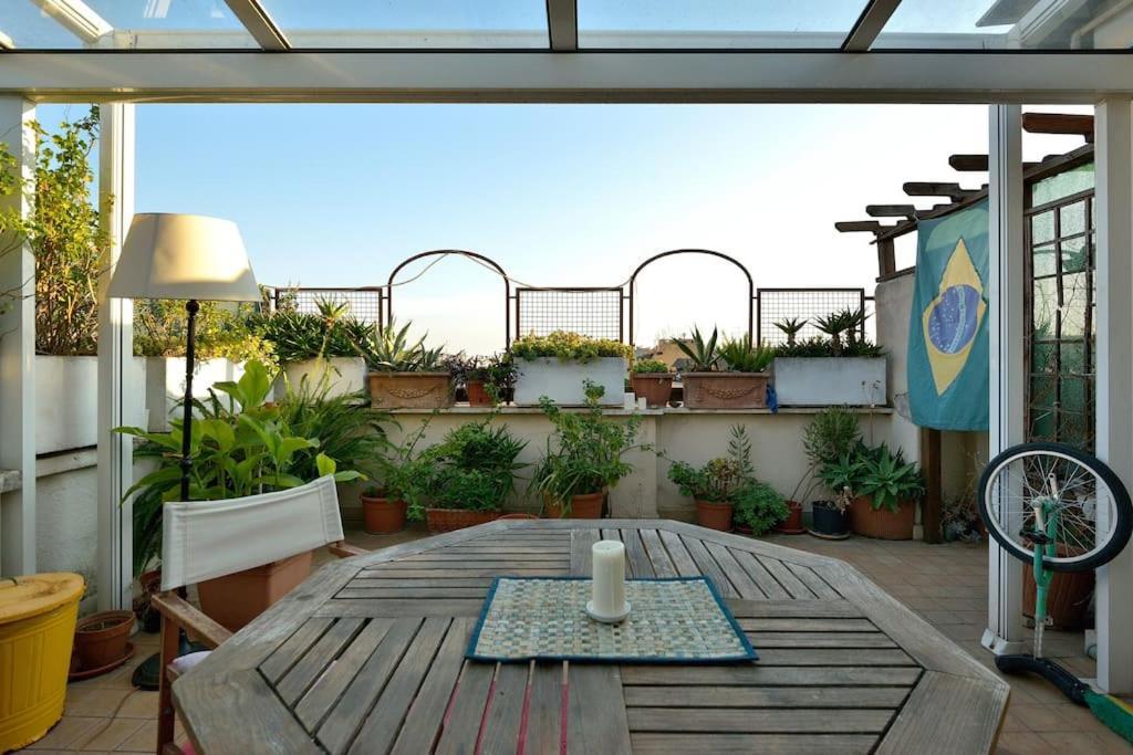 شقة Super Sunny Penthouse With Terrace روما المظهر الخارجي الصورة
